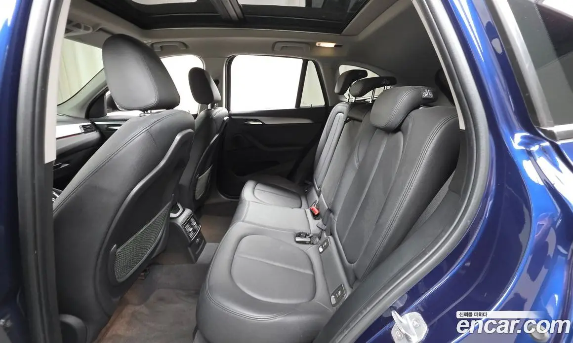 BMW X1 2018 2.0 автомат (гидро), фото 18