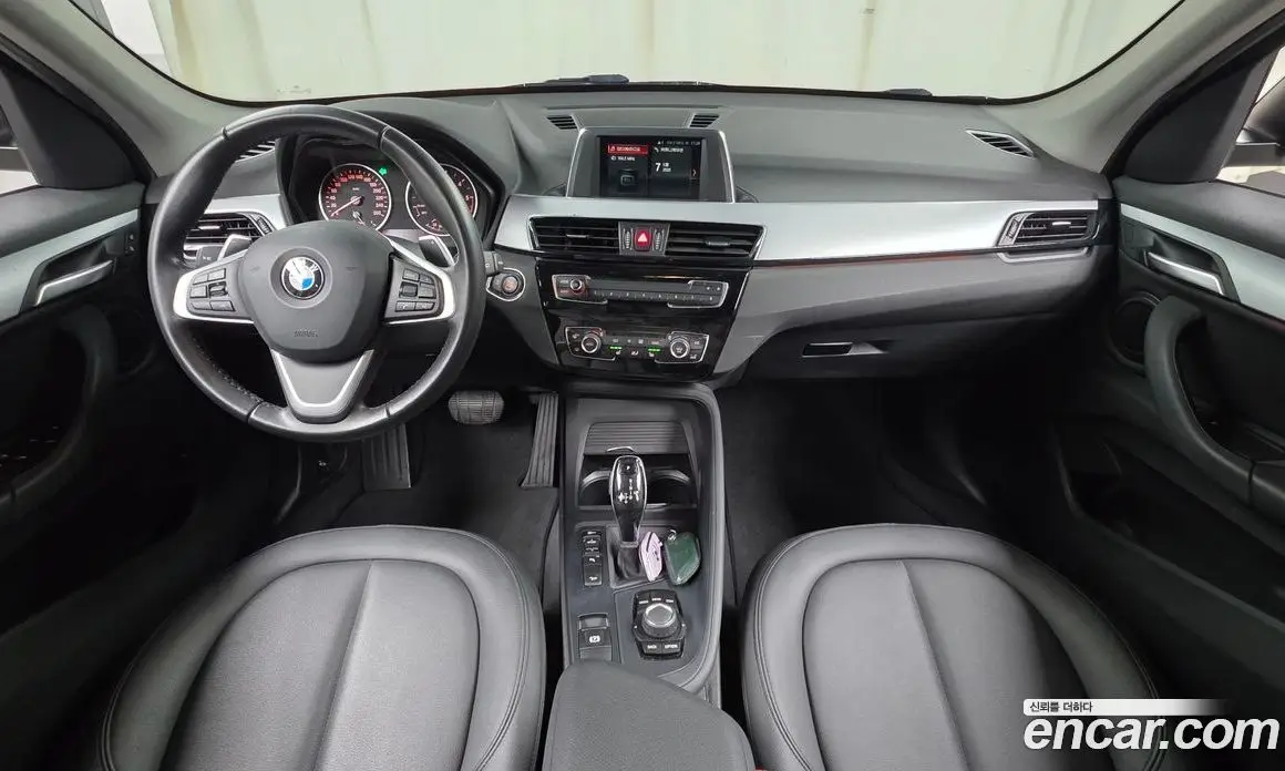 BMW X1 2018 2.0 автомат (гидро), фото 10