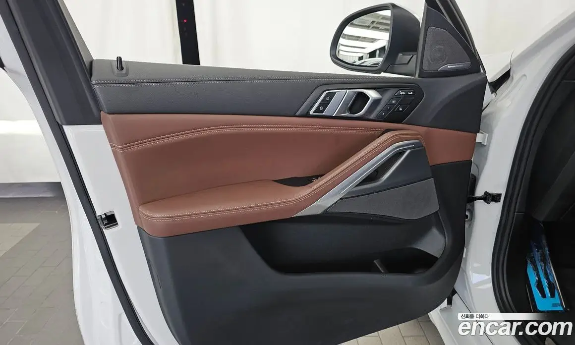 BMW X6 2023 3.0 автомат (гидро), фото 14