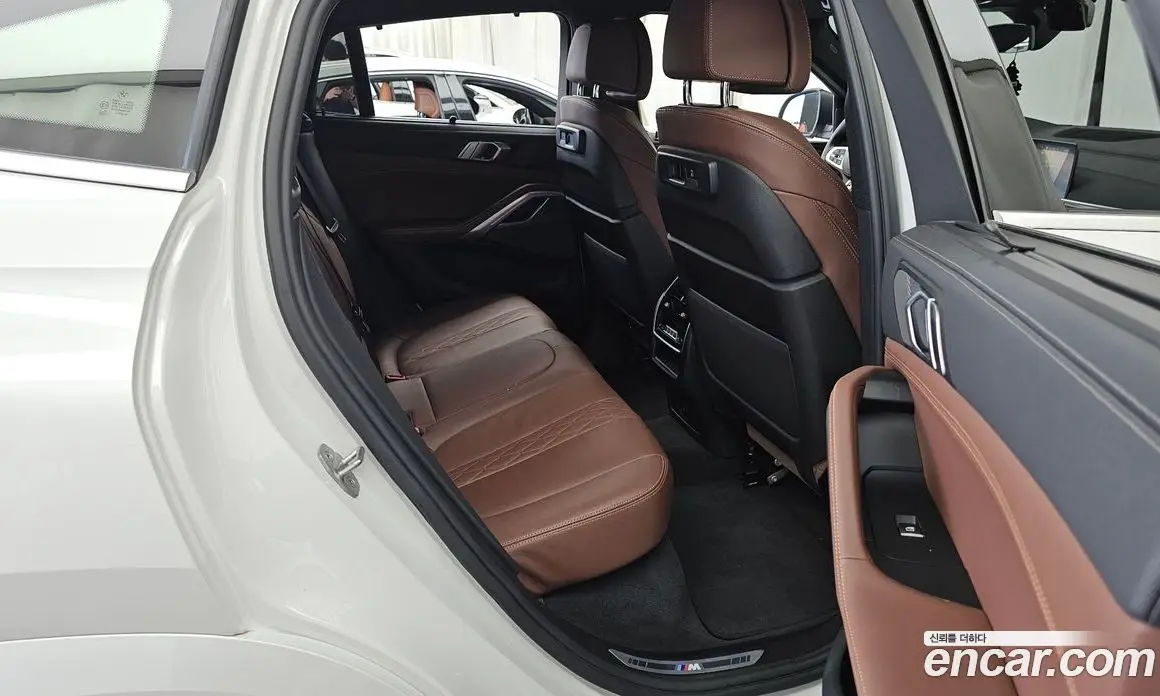BMW X6 2023 3.0 автомат (гидро), фото 18