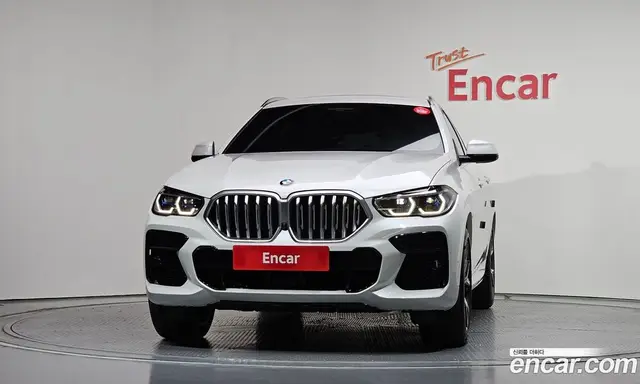 BMW X6 2023 3.0 автомат (гидро), миниатюра 3