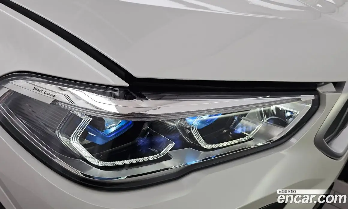 BMW X6 2023 3.0 автомат (гидро), фото 8