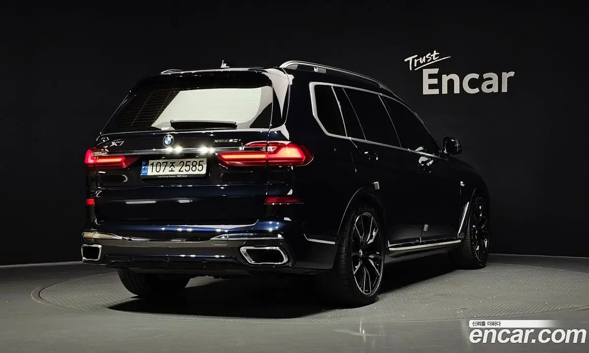 BMW X7 2021 3.0 автомат (гидро), фото 2