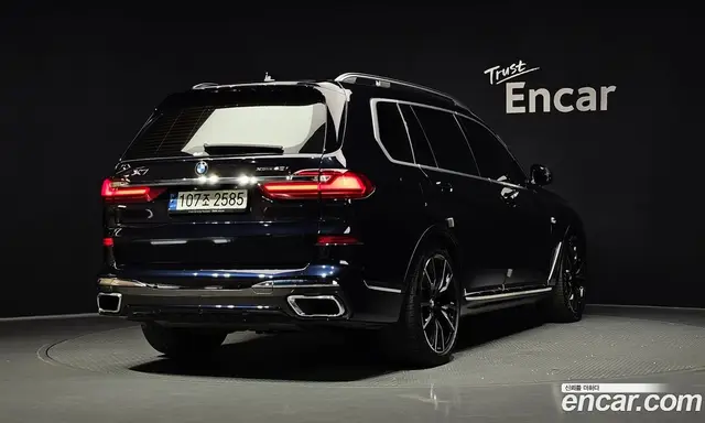 BMW X7 2021 3.0 автомат (гидро), миниатюра 2