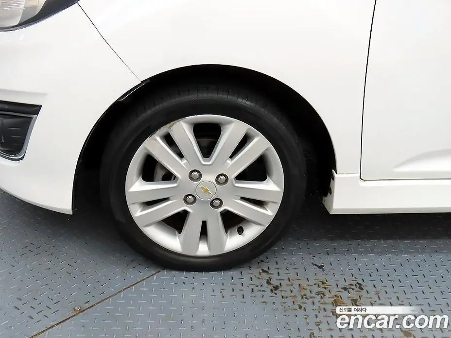 Chevrolet Spark 2014 1.0 автомат (гидро), фото 20