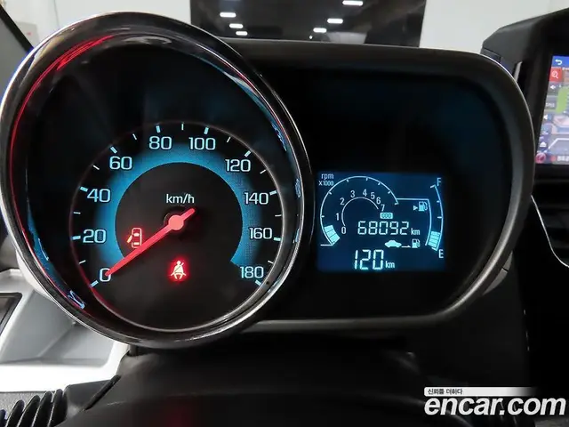 Chevrolet Spark 2014 1.0 автомат (гидро), миниатюра 8