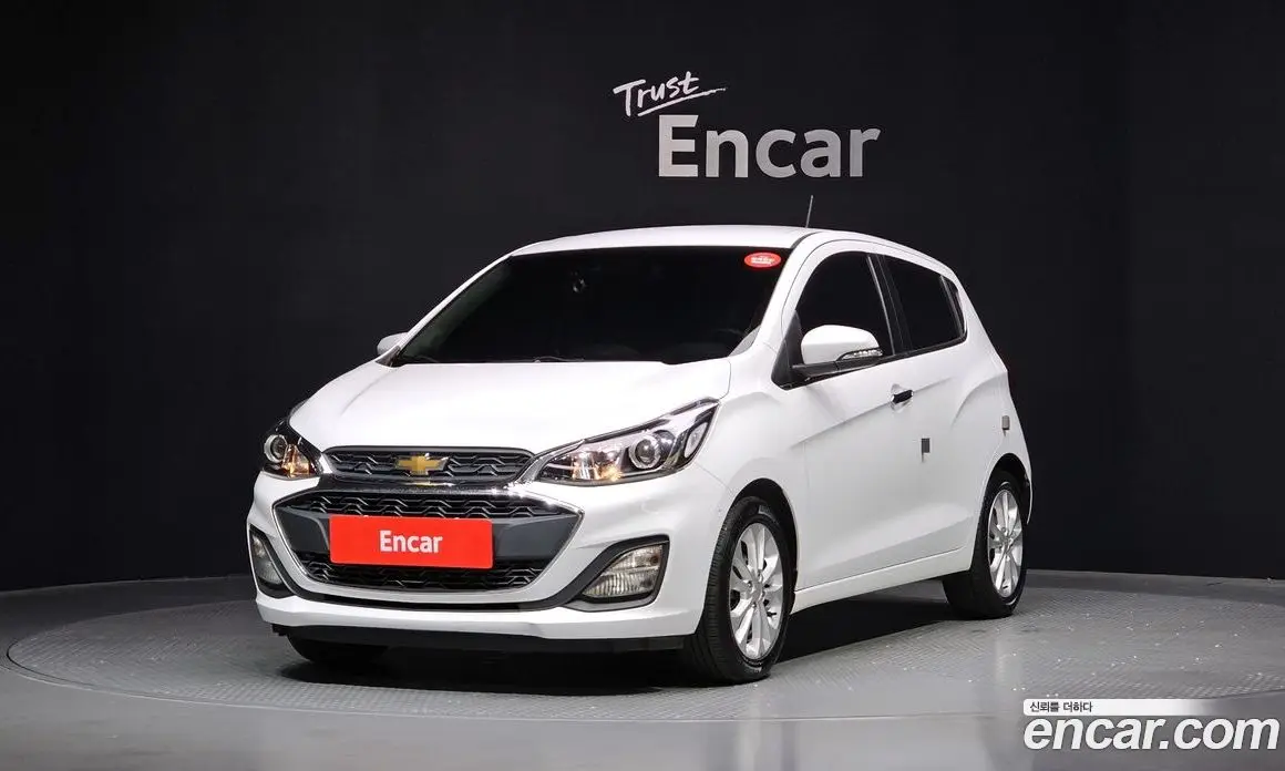 Chevrolet Spark 2019 1.0 автомат (гидро), фото 1