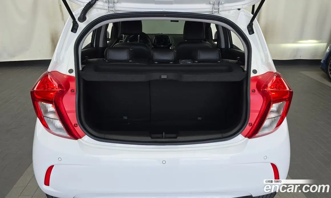 Chevrolet Spark 2019 1.0 автомат (гидро), фото 20