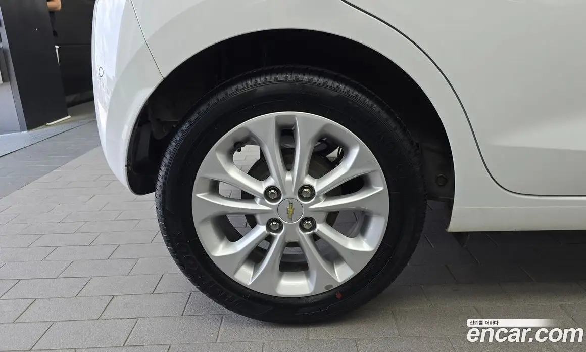Chevrolet Spark 2019 1.0 автомат (гидро), фото 5