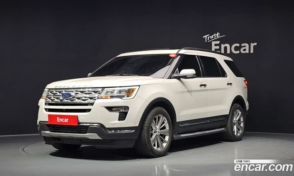 Ford Explorer 2019 2.3 автомат (гидро), фото 1