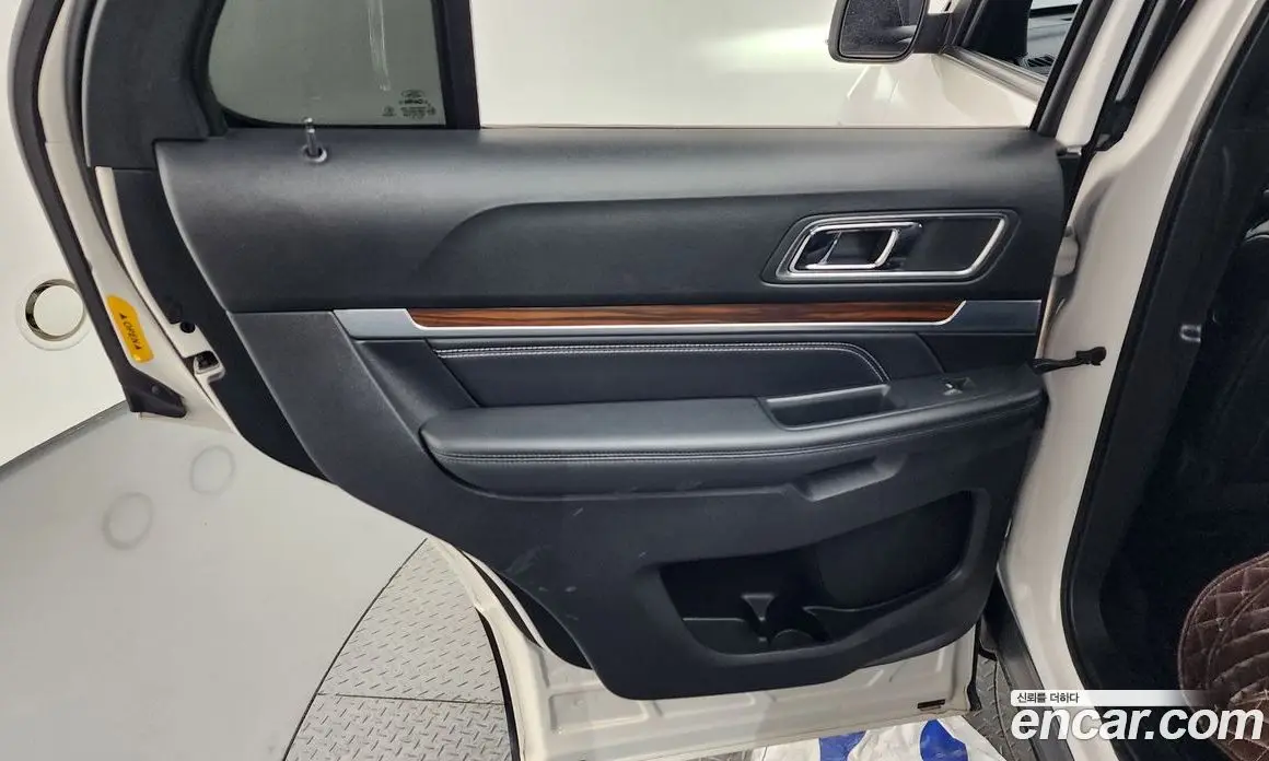 Ford Explorer 2019 2.3 автомат (гидро), фото 15