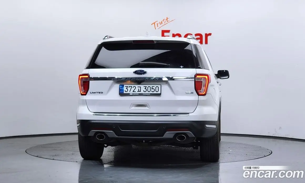 Ford Explorer 2019 2.3 автомат (гидро), фото 4