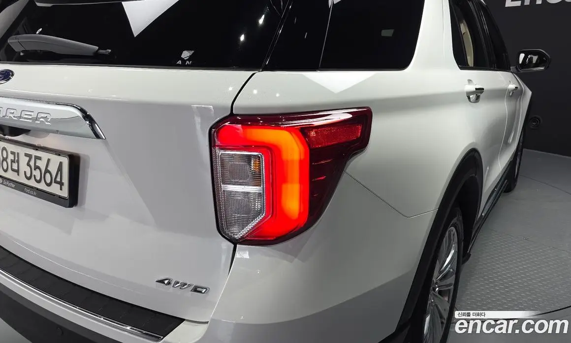 Ford Explorer 2021 2.3 автомат (гидро), фото 9