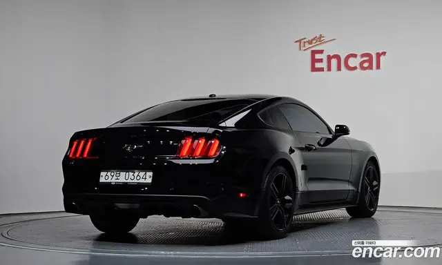 Ford Mustang 2016 2.3 автомат (гидро), миниатюра 2