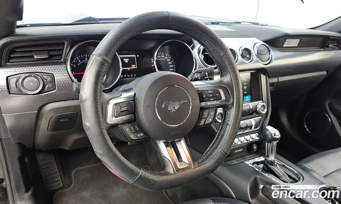 Ford Mustang 2016 2.3 автомат (гидро), фото 13