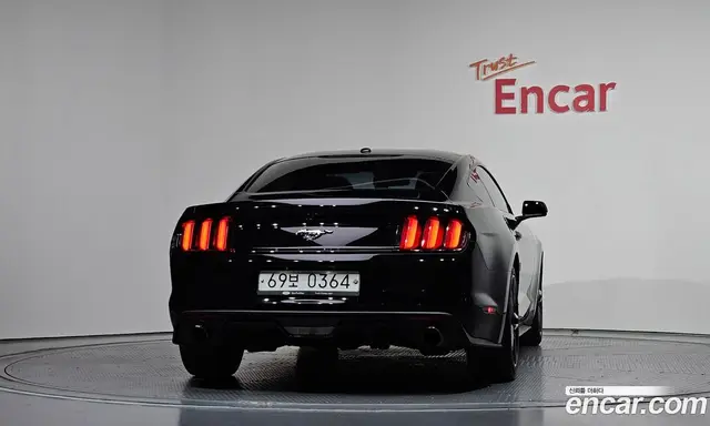 Ford Mustang 2016 2.3 автомат (гидро), миниатюра 4