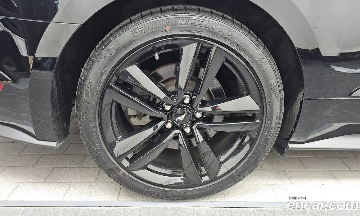 Ford Mustang 2016 2.3 автомат (гидро), фото 5