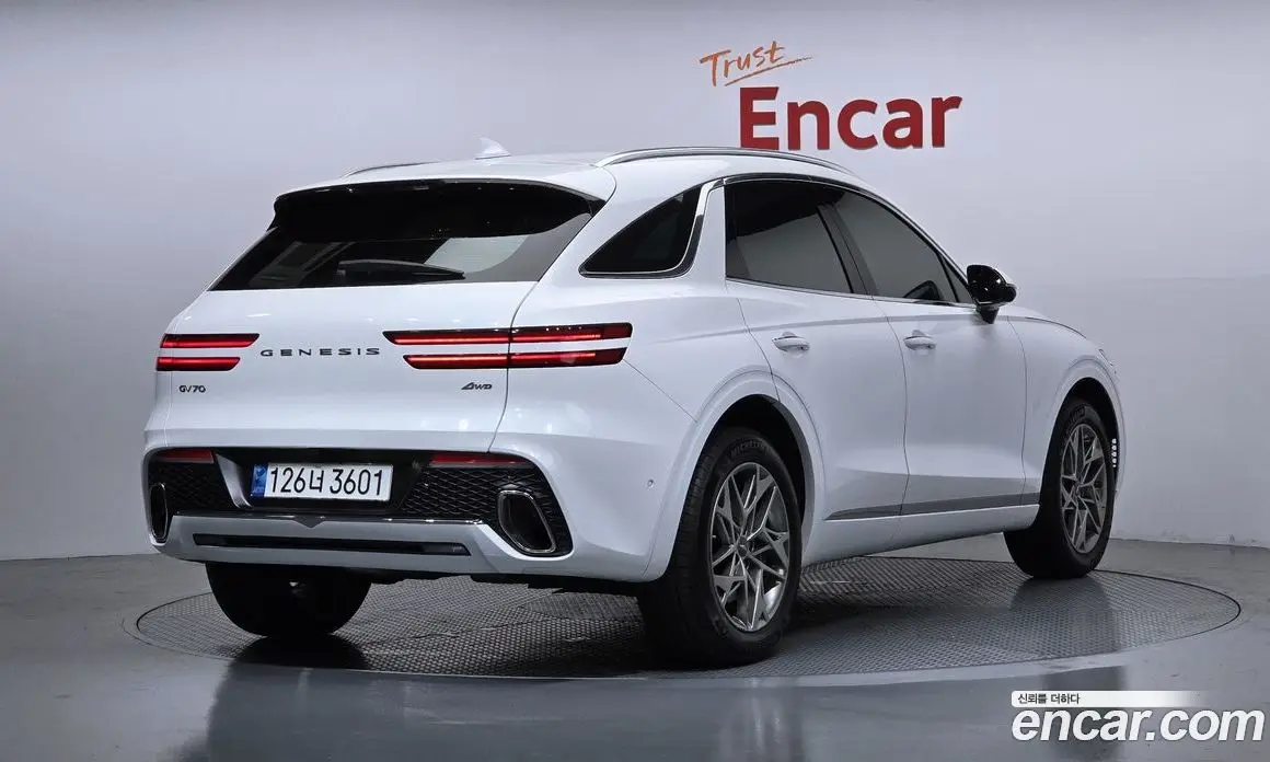 Genesis GV70 2023 2.5 автомат (гидро), фото 2