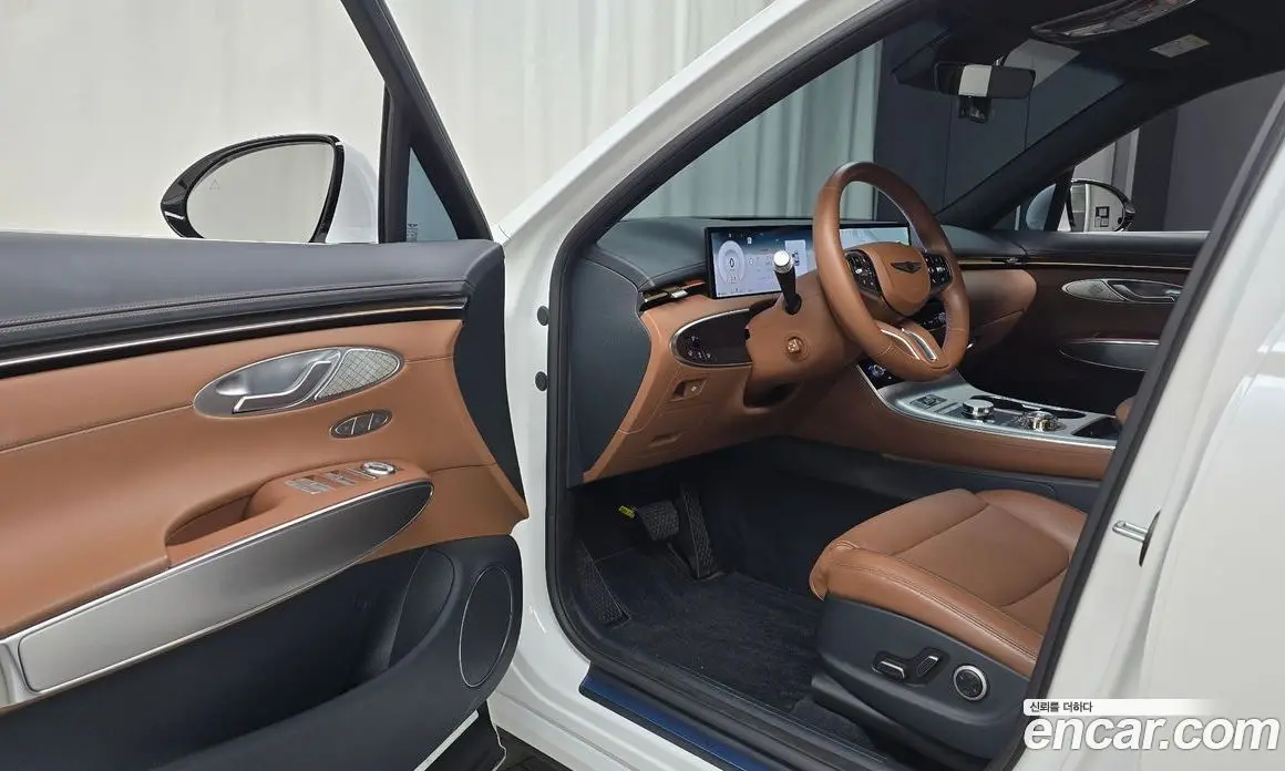 Genesis GV70 2024 2.5 автомат (гидро), фото 13
