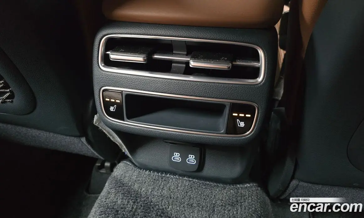 Genesis GV70 2024 2.5 автомат (гидро), фото 31
