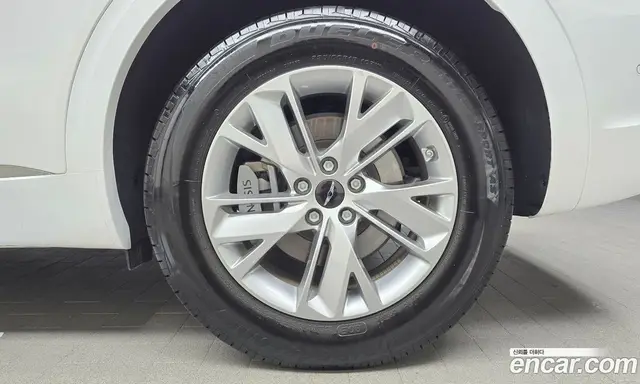 Genesis GV70 2024 2.5 автомат (гидро), миниатюра 7