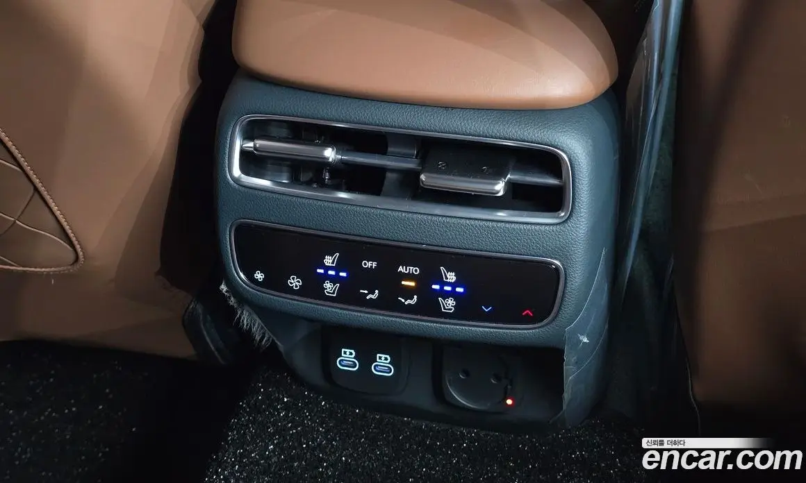 Genesis GV70 2025 2.5 автомат (гидро), фото 26