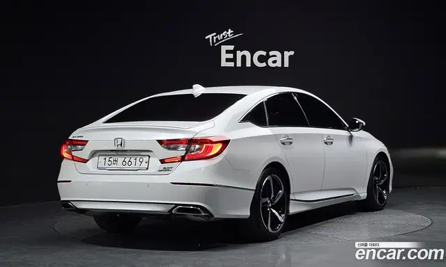 Honda Accord 2018 2.0 автомат (гидро), миниатюра 2