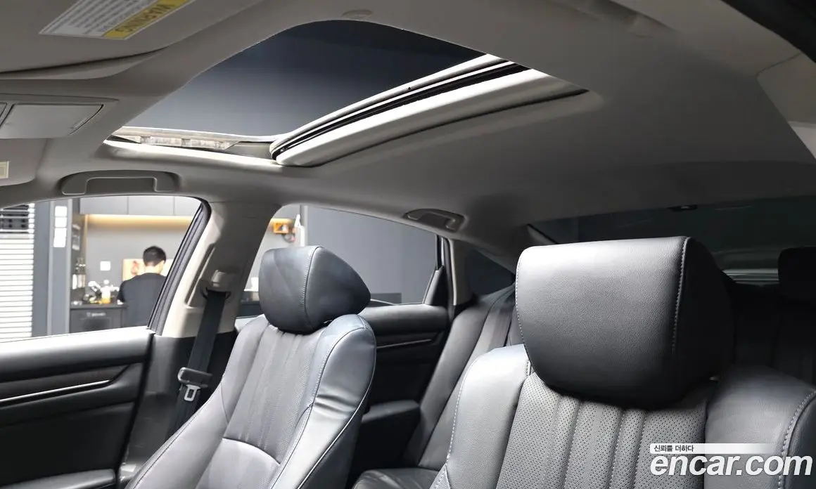 Honda Accord 2018 2.0 автомат (гидро), фото 24