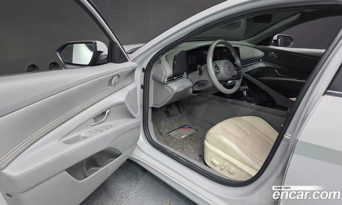 Hyundai Avante 2025 1.6 автомат (гидро), фото 13