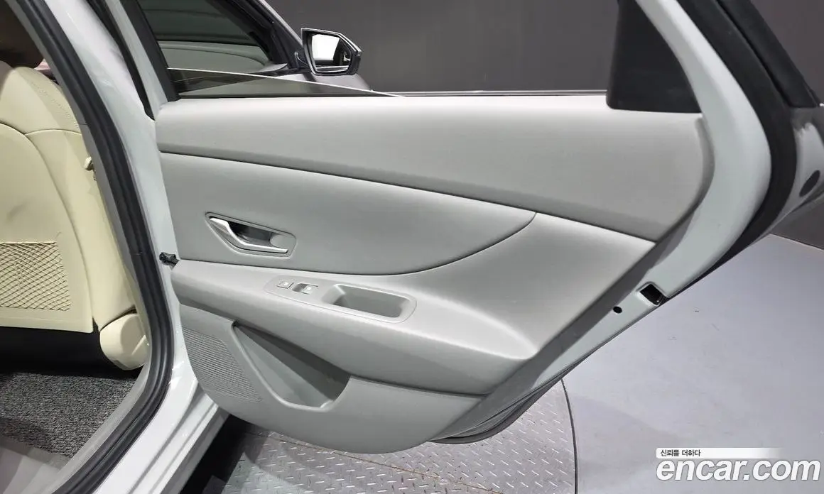 Hyundai Avante 2025 1.6 автомат (гидро), фото 15