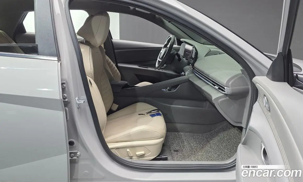 Hyundai Avante 2025 1.6 автомат (гидро), фото 16