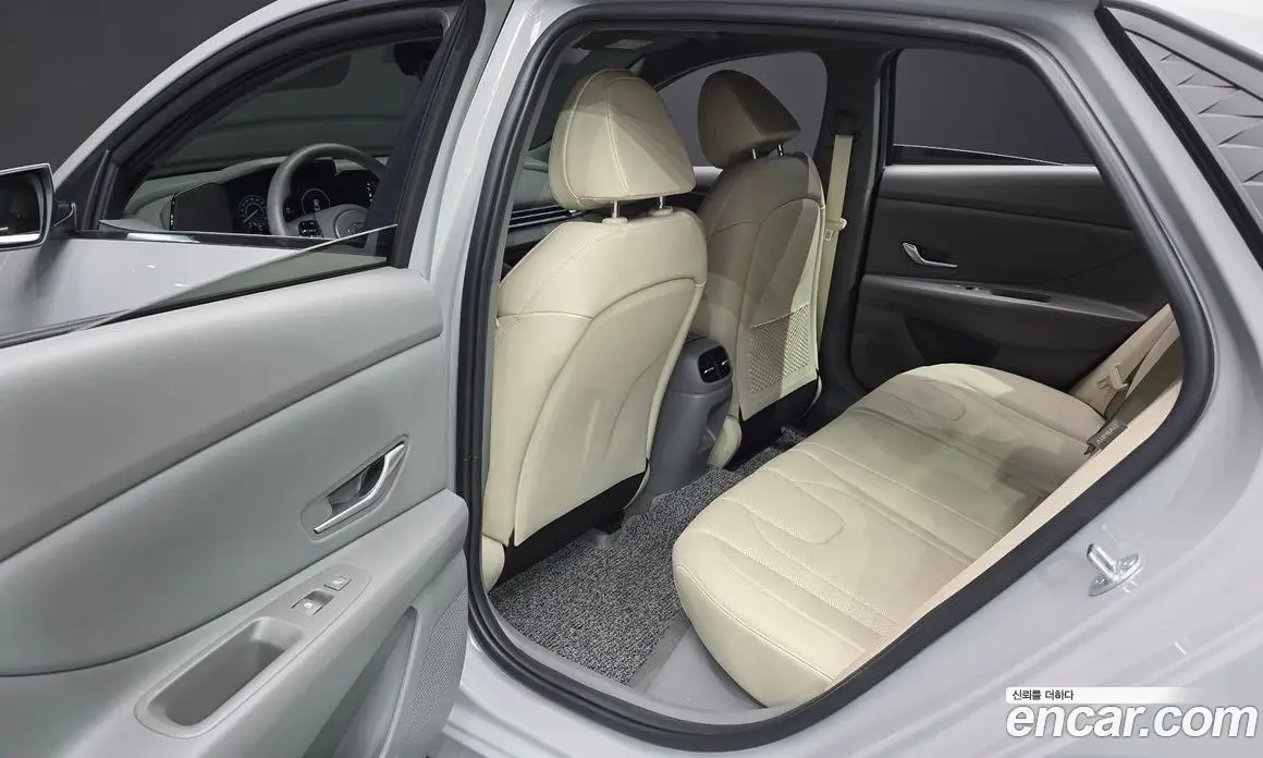 Hyundai Avante 2025 1.6 автомат (гидро), фото 18