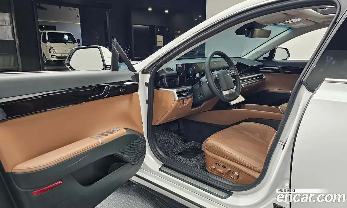Hyundai Grandeur 2023 2.5 автомат (гидро), фото 13
