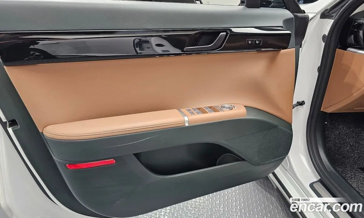 Hyundai Grandeur 2023 2.5 автомат (гидро), фото 14