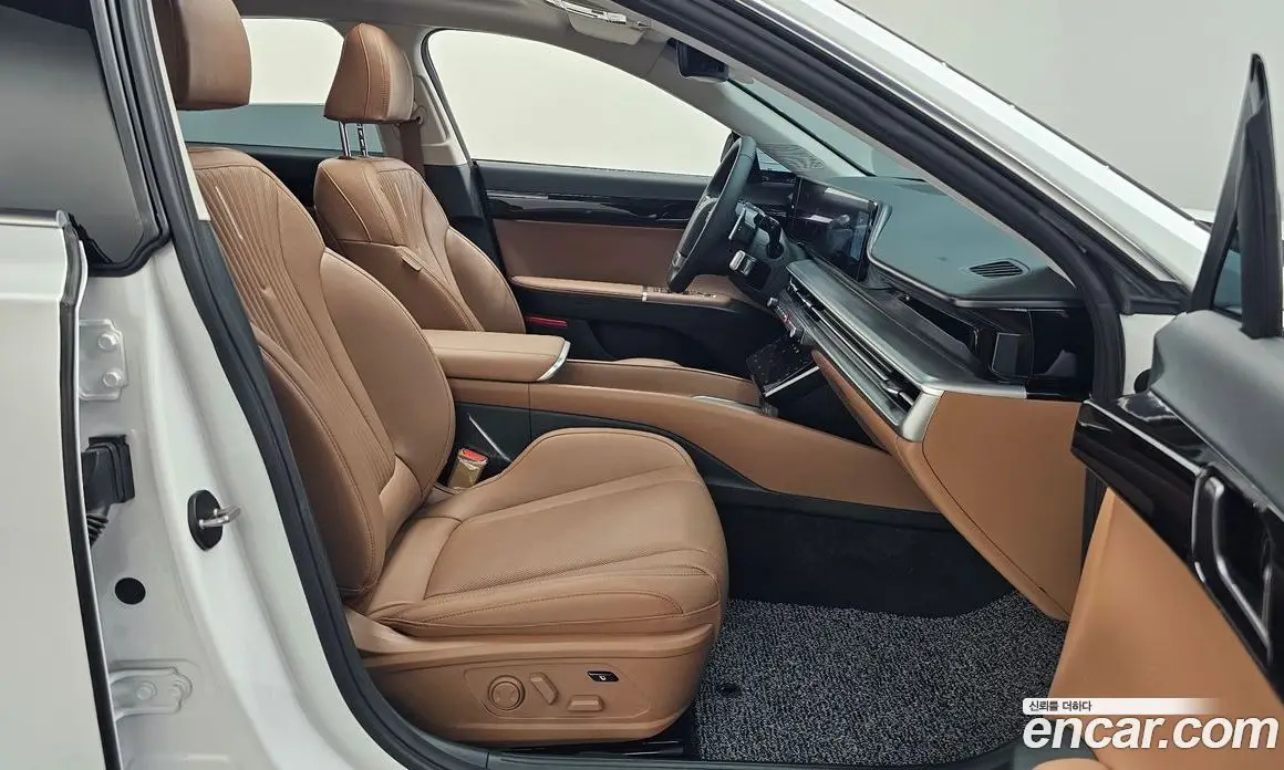 Hyundai Grandeur 2023 2.5 автомат (гидро), фото 17
