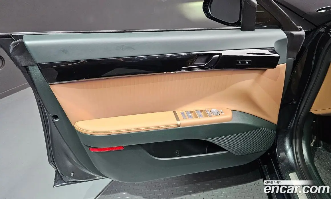 Hyundai Grandeur 2023 1.6 автомат (гидро), фото 14