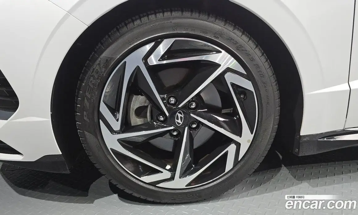 Hyundai Sonata 2025 1.6 автомат (гидро), фото 5
