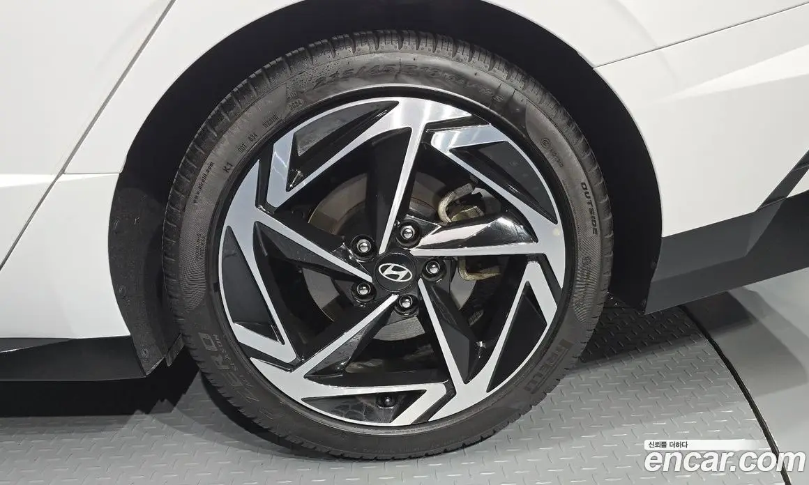 Hyundai Sonata 2025 1.6 автомат (гидро), фото 7