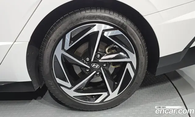 Hyundai Sonata 2025 1.6 автомат (гидро), миниатюра 7