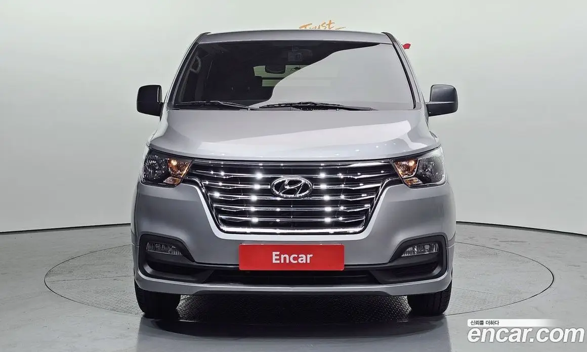Hyundai Starex 2020 2.5 автомат (гидро), фото 3