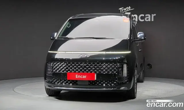 Hyundai Staria 2023 2.2 автомат (гидро), миниатюра 3