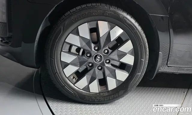 Hyundai Staria 2023 2.2 автомат (гидро), миниатюра 5