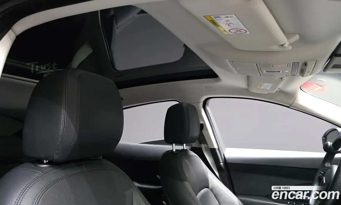 Jaguar E-Pace 2019 2.0 автомат (гидро), фото 26