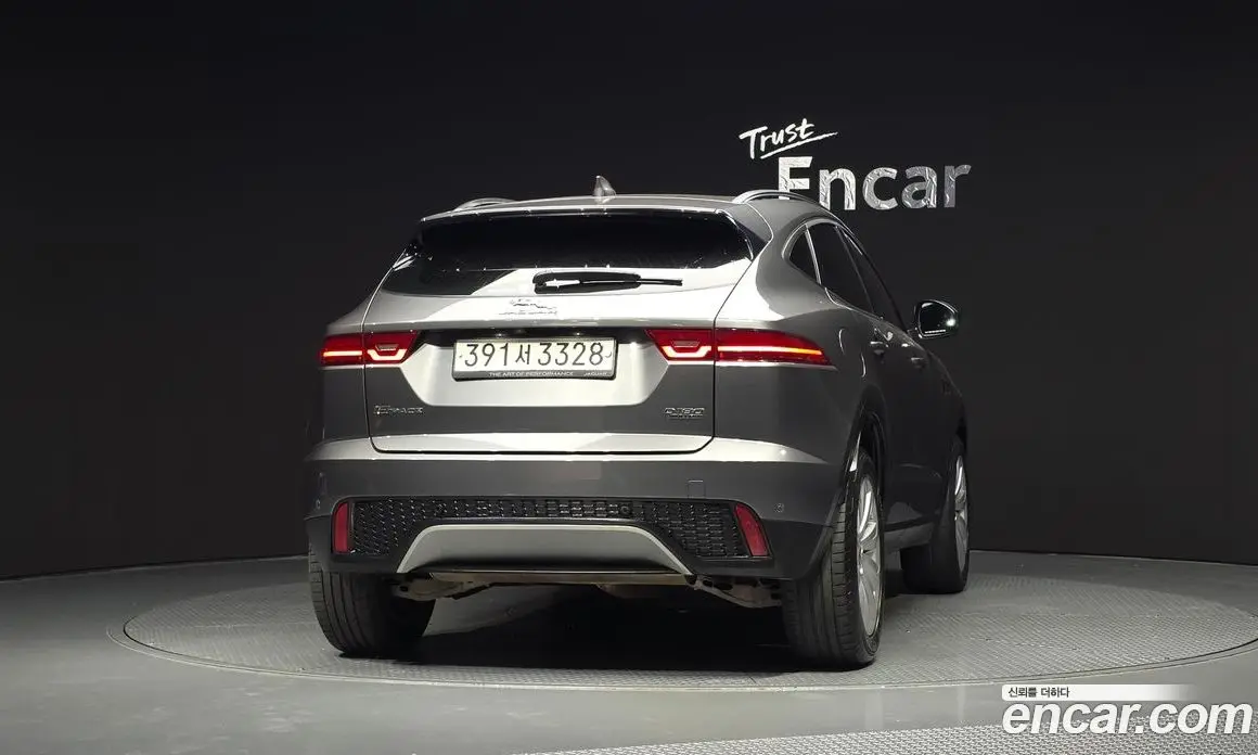 Jaguar E-Pace 2019 2.0 автомат (гидро), фото 4