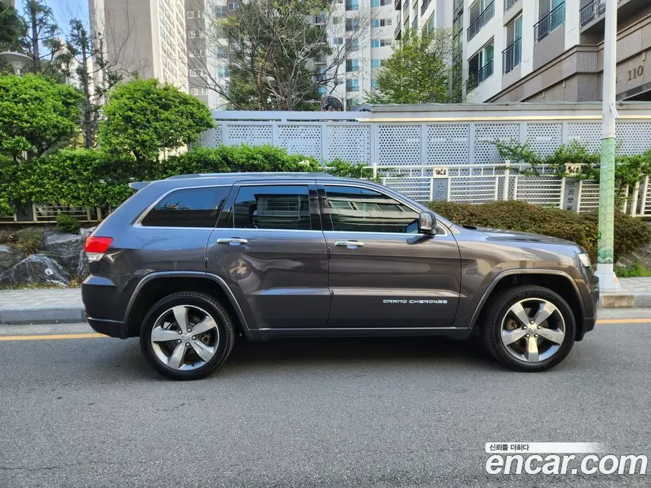 Jeep Cherokee 2015 3.0 автомат (гидро), фото 10