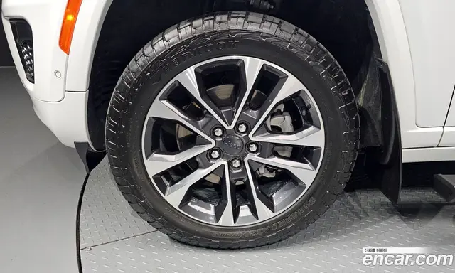 Jeep Cherokee 2021 3.6 автомат (гидро), миниатюра 5
