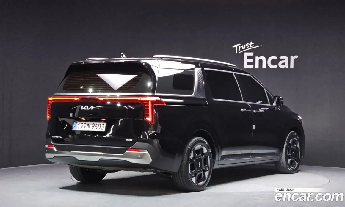 Kia Carnival 2024 1.6 автомат (гидро), фото 2