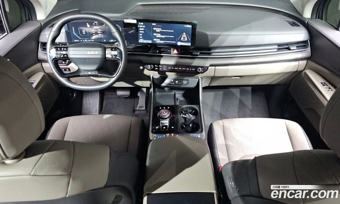Kia Carnival 2024 1.6 автомат (гидро), фото 10