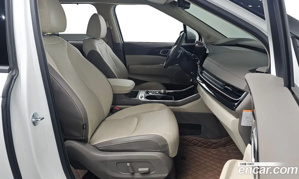 Kia Carnival 2024 1.6 автомат (гидро), фото 16