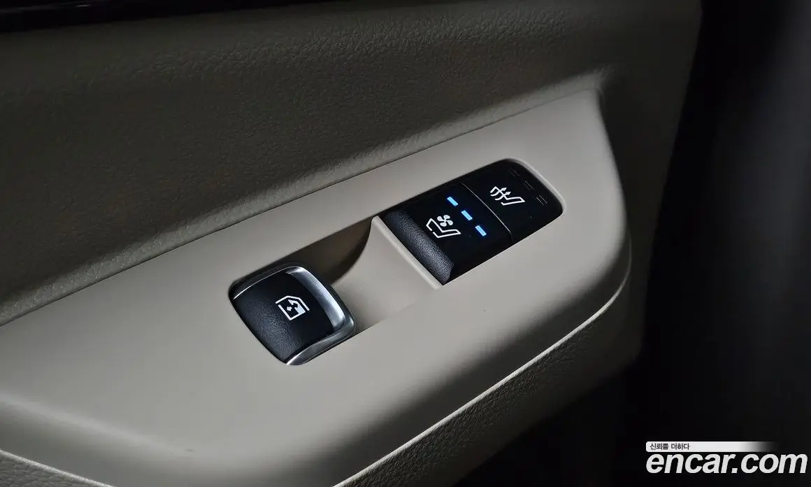 Kia Carnival 2024 1.6 автомат (гидро), фото 23